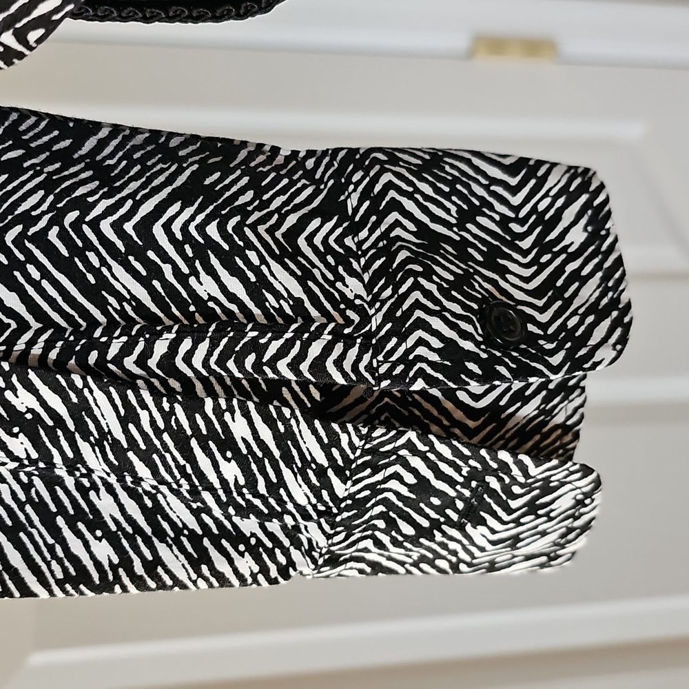 Top - Picture 8 of 16